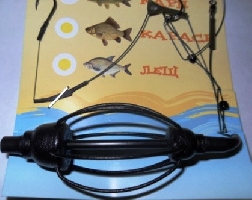 Кормушка (с рёбрами) оснащённая крючками Кормушка (с рёбрами) оснащённая крючками